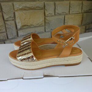 Vince Camuto Kathalia platform sandals size 8.5M, Gold/Copper sequin foot straps